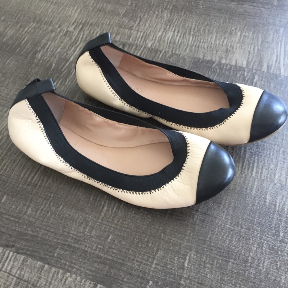 Banana republic ballet flats